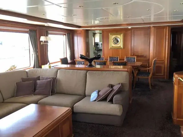 Benetti Tradition 100