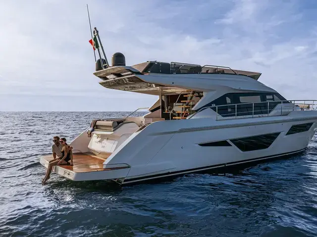 Ferretti Yachts 580