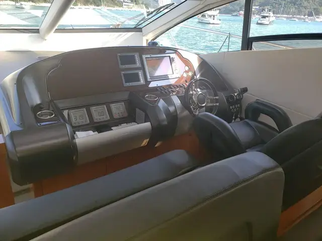 Sunseeker Predator 64