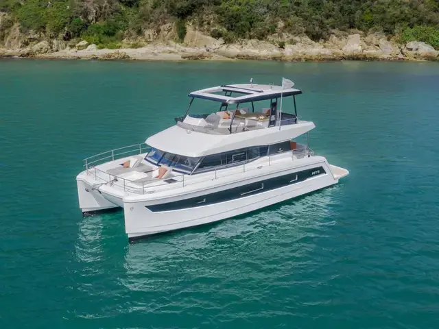 Fountaine Pajot MY 6