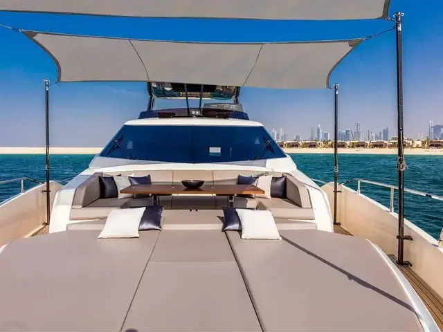 Ferretti Yachts 780