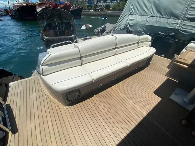 Sunseeker Predator 72