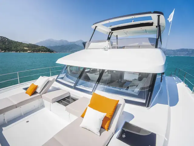 Fountaine Pajot MY 6