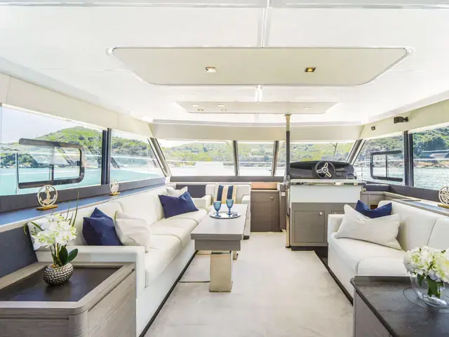 Fountaine Pajot MY 6