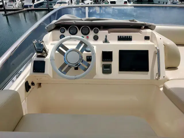 Azimut 58