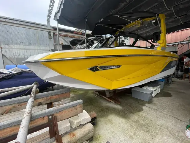 Nautique Boats G23