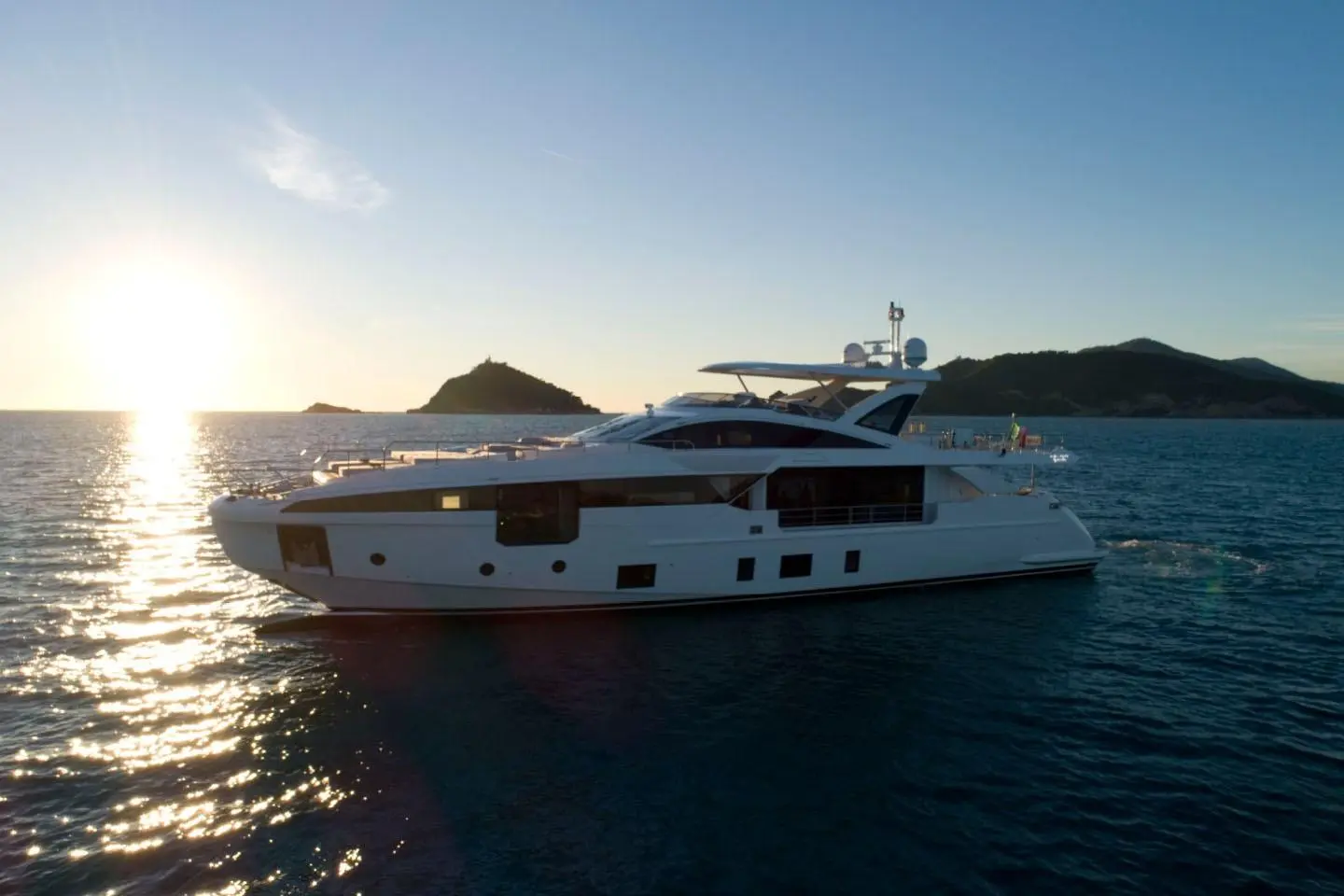 2022 Azimut grande 32 metri