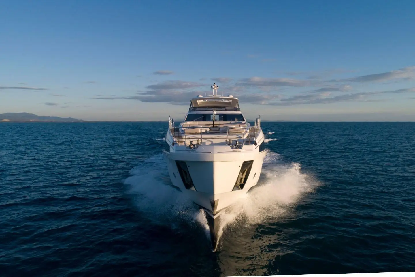 2022 Azimut grande 32 metri