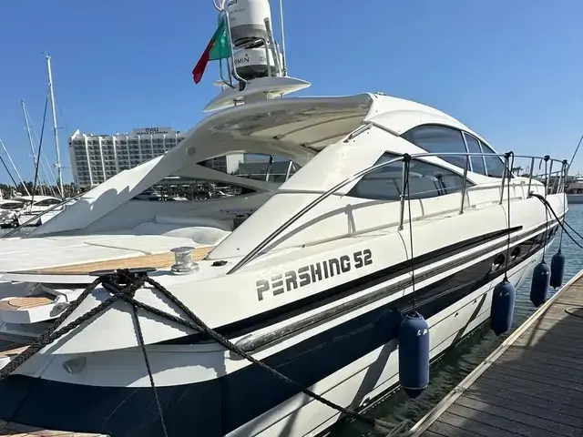 Pershing 52