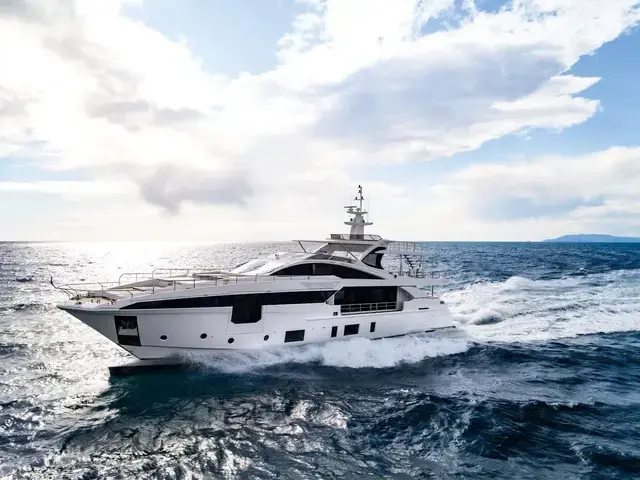 Azimut Grande 35 Metri