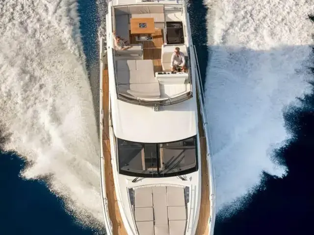 Prestige 520