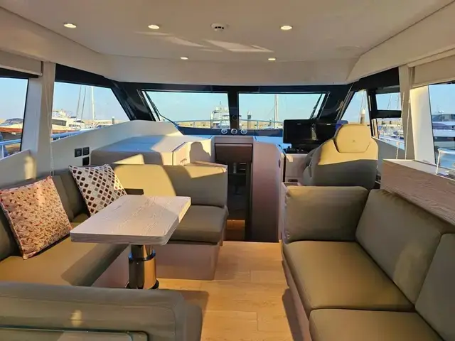 Ferretti Yachts 500