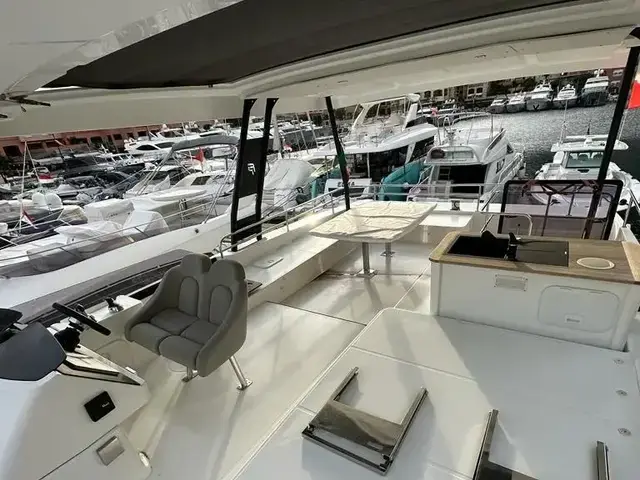 Fountaine Pajot My 6