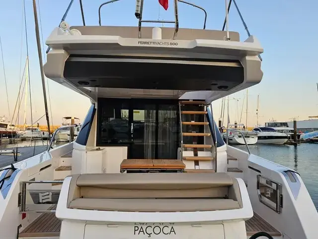 Ferretti Yachts 500