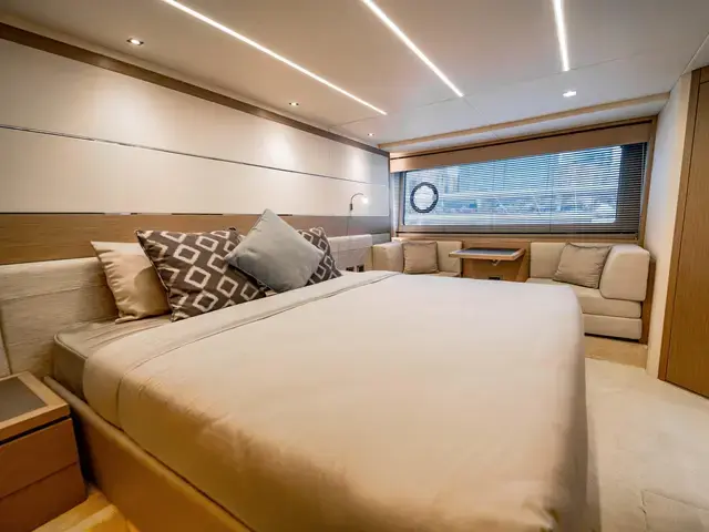 Sunseeker Predator 74