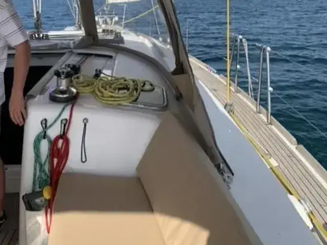 Beneteau Oceanis 43