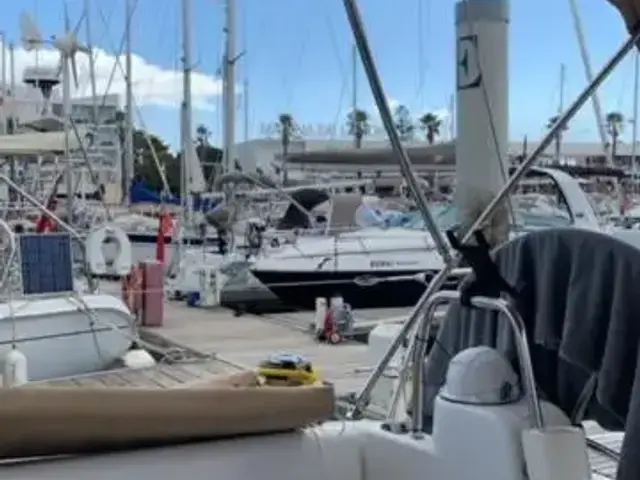 Beneteau Oceanis 43