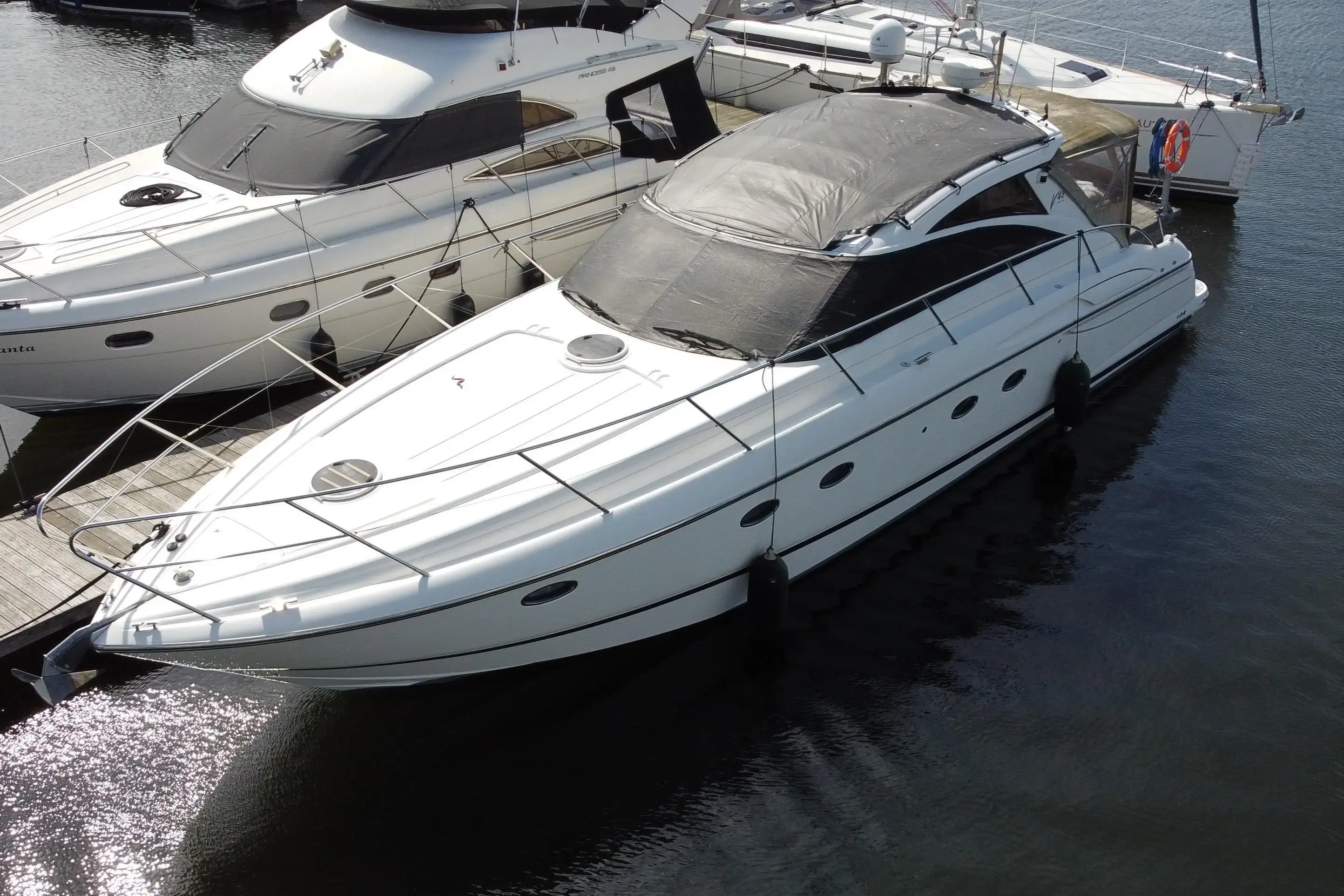 2005 Princess v48