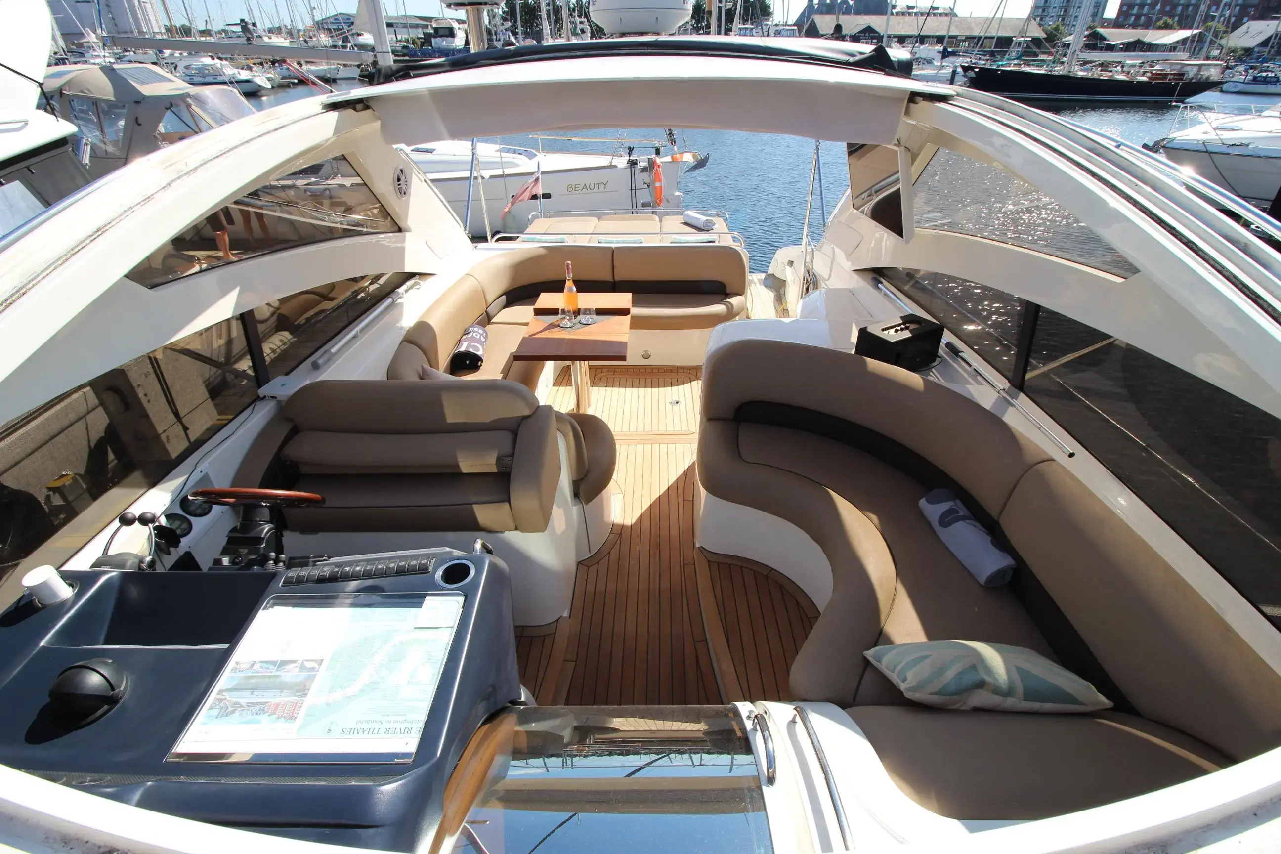 2005 Princess v48