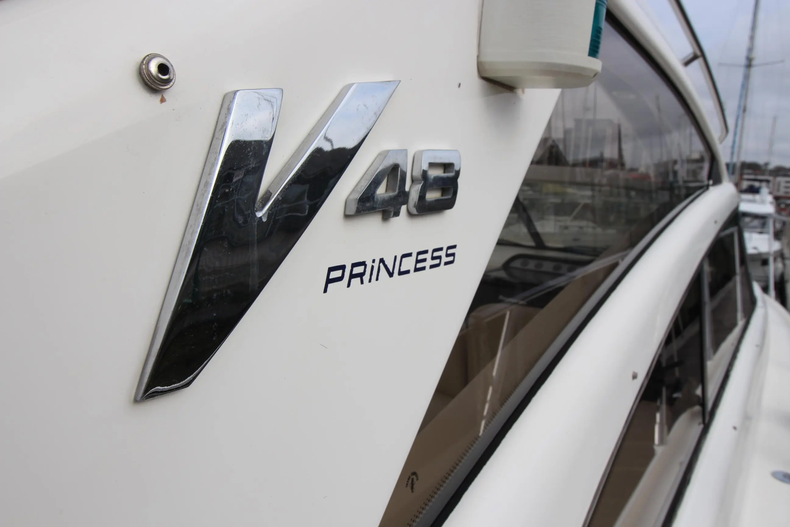 2009 Princess v48