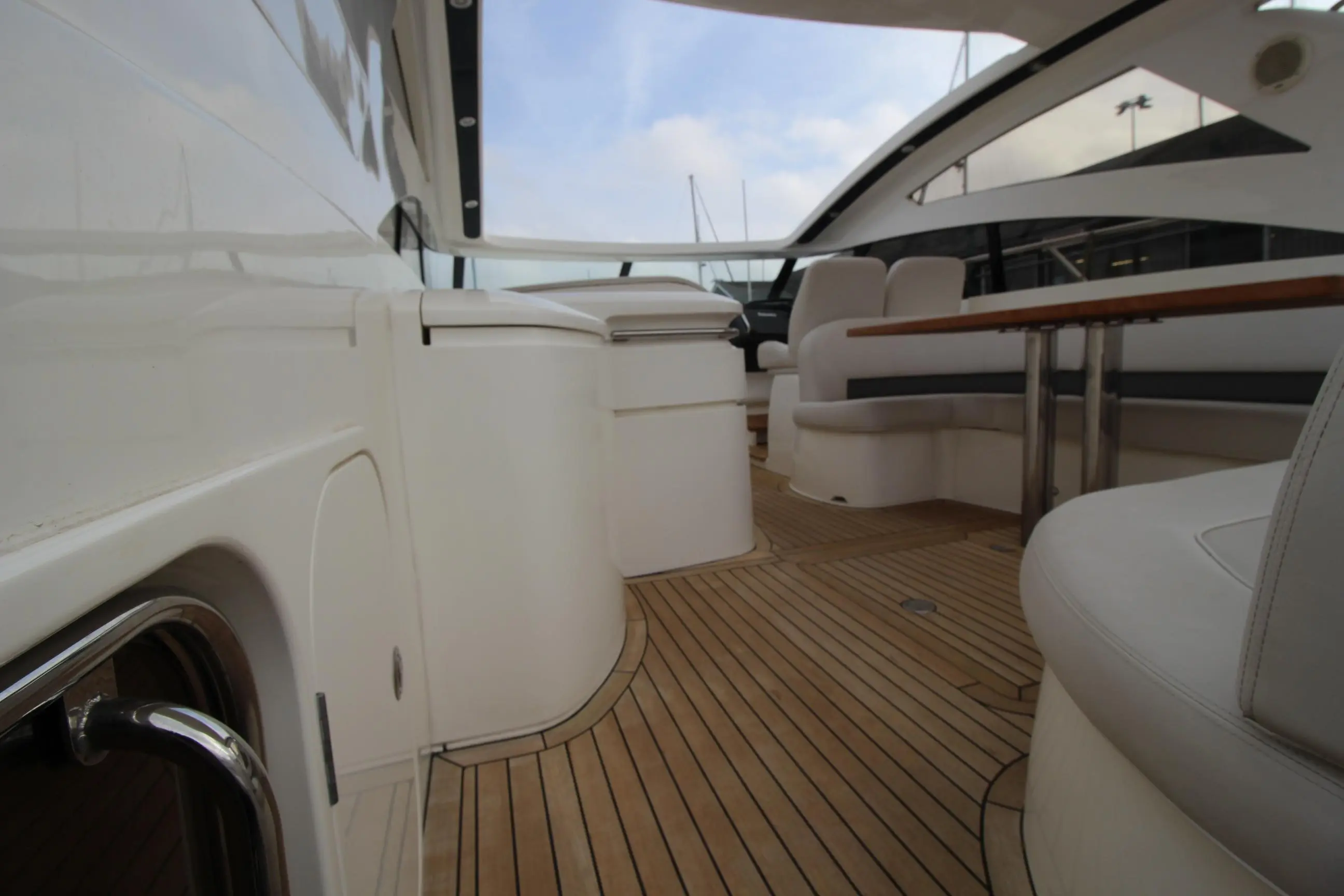 2009 Princess v48