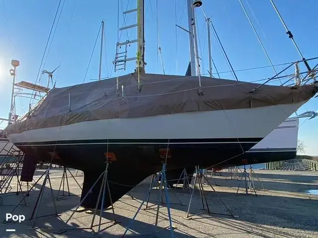 1972 Islander 36