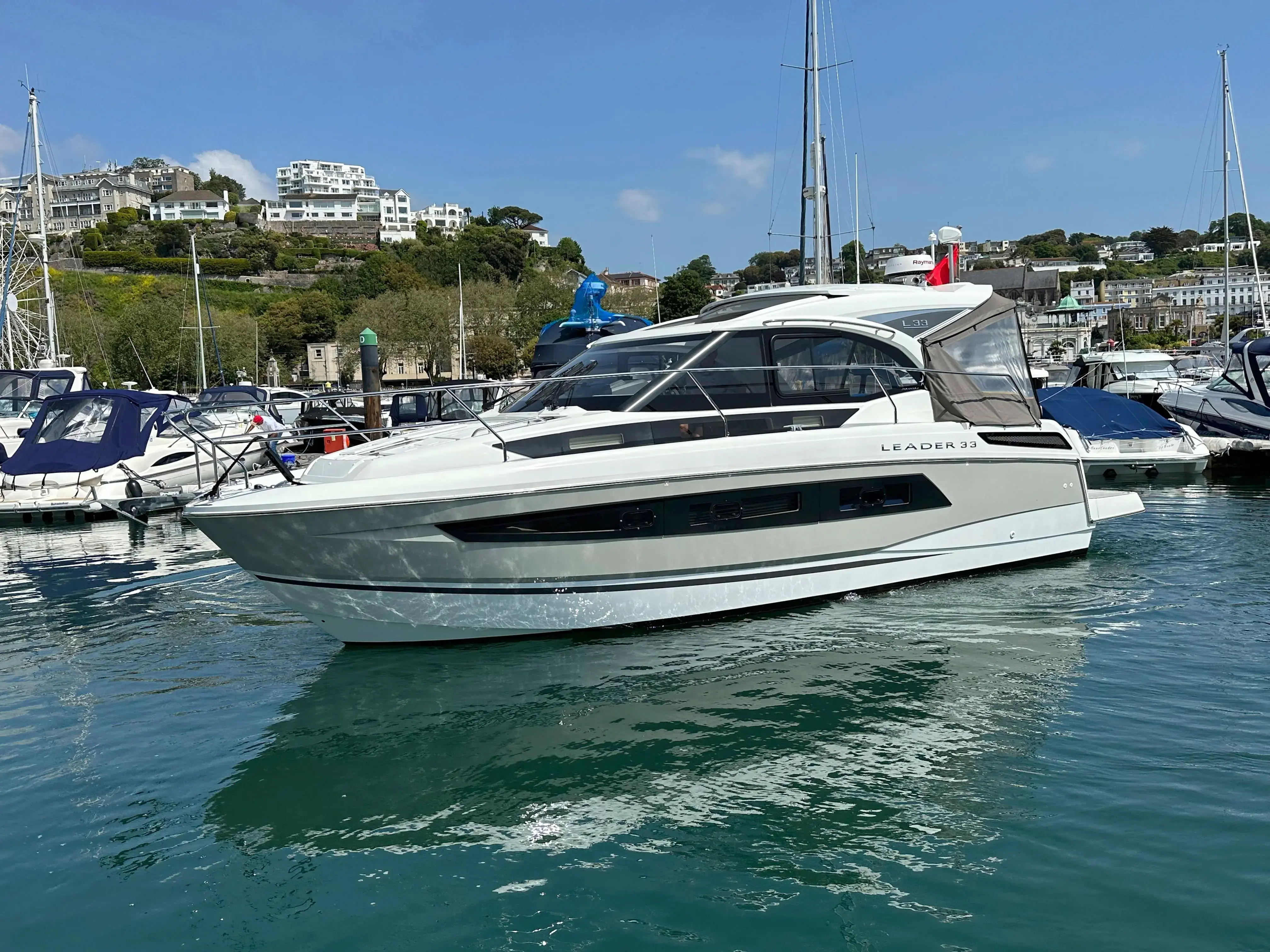 2018 Jeanneau leader 33