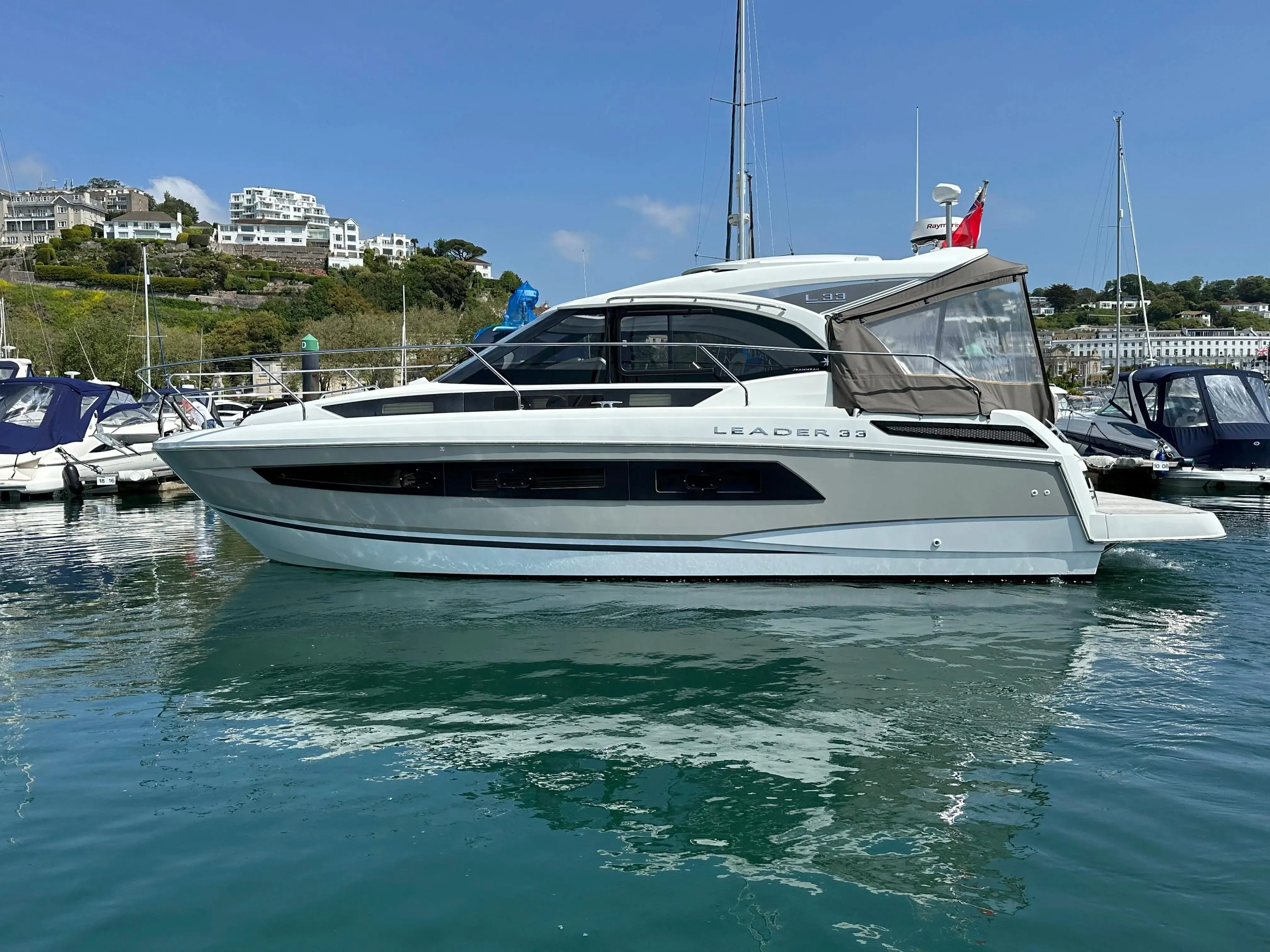 2018 Jeanneau leader 33