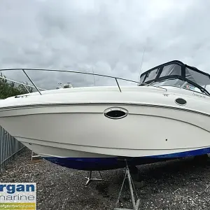 2005 Rinker 250 Fiesta Vee