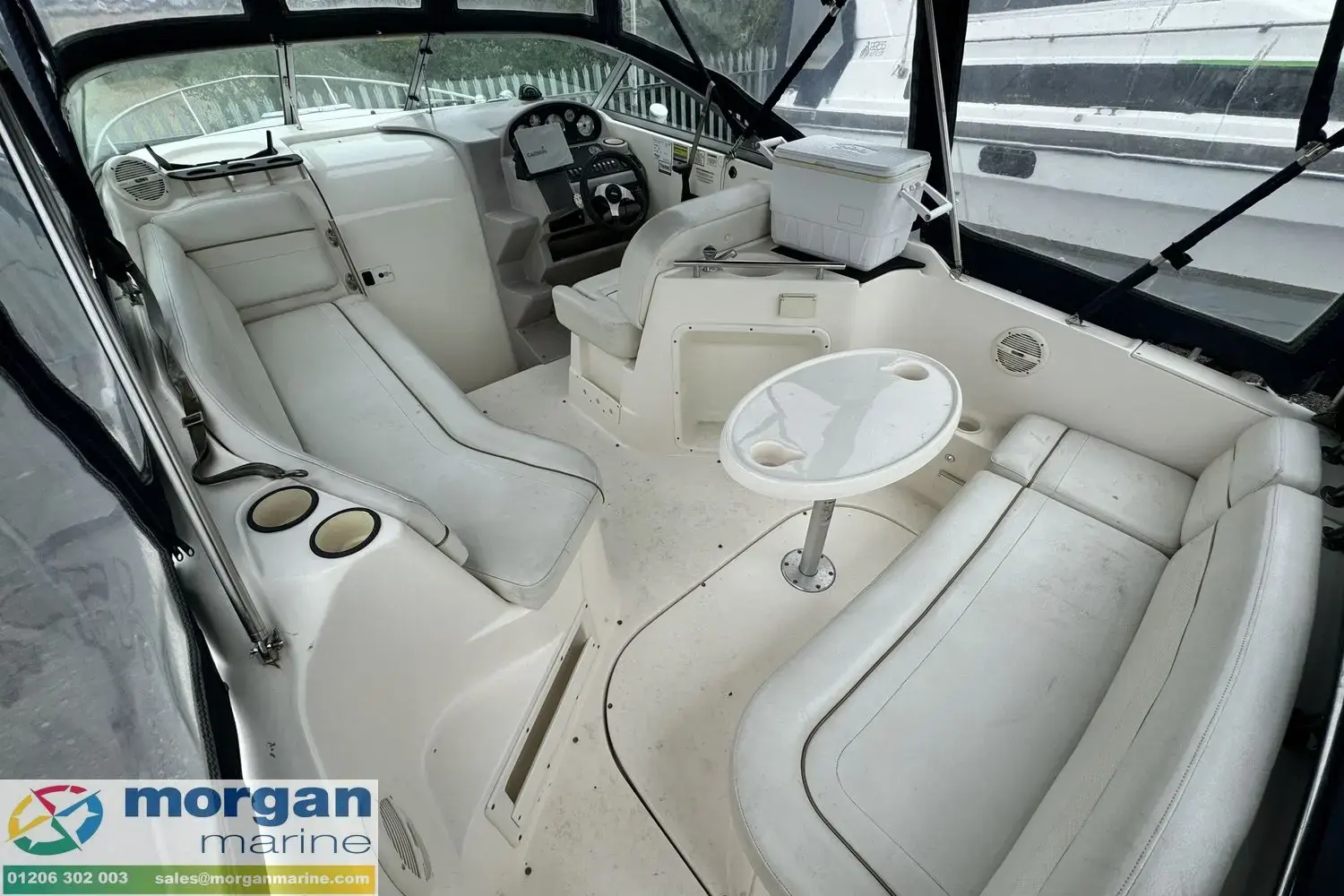 2005 Rinker fiesta vee 250