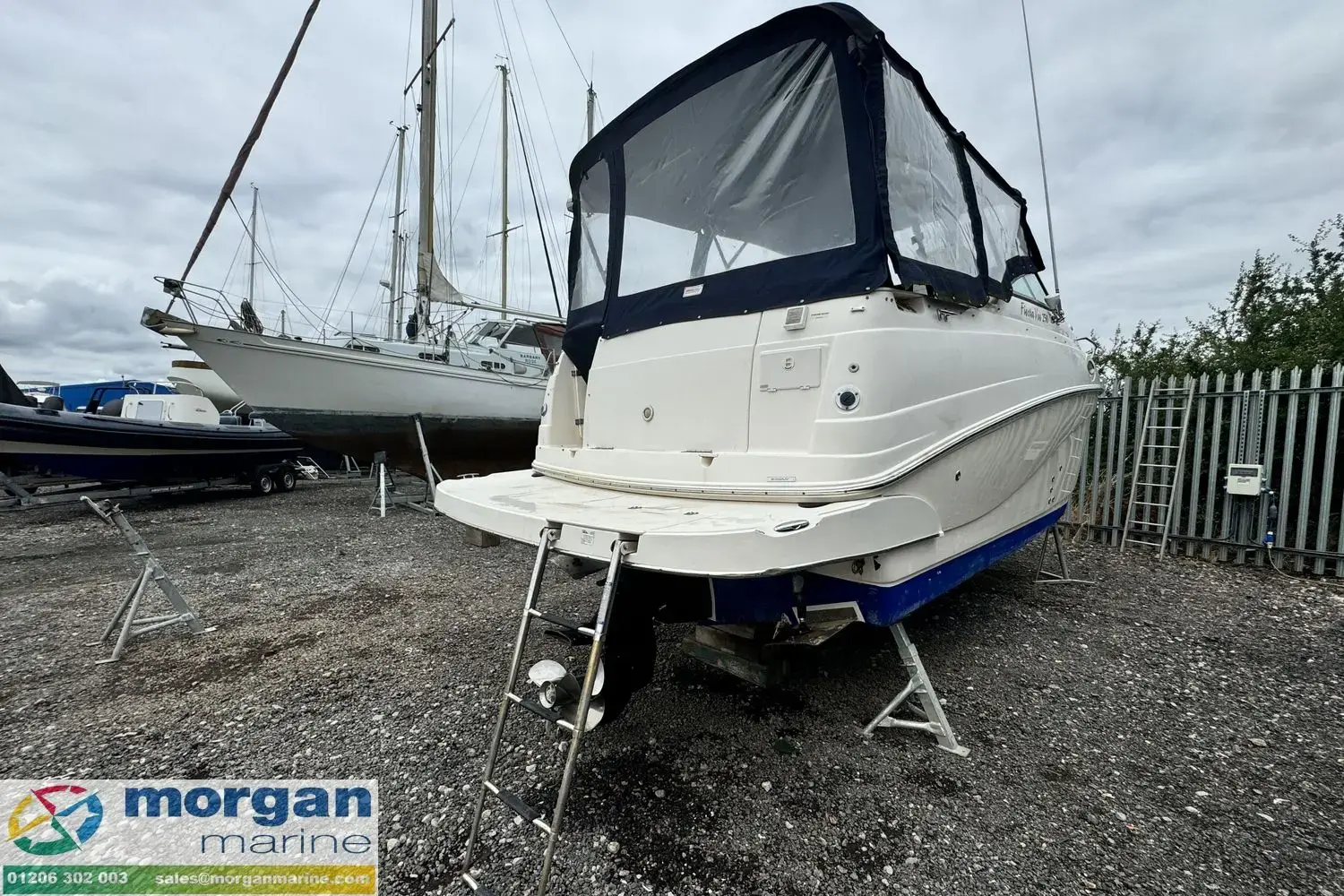 2005 Rinker fiesta vee 250