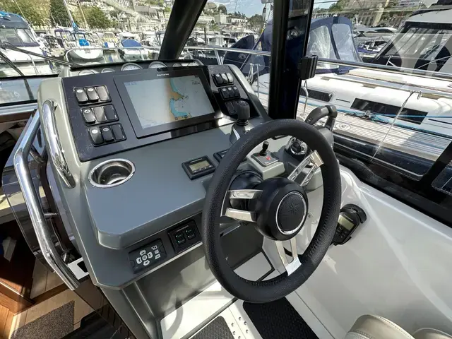 Jeanneau Leader 33