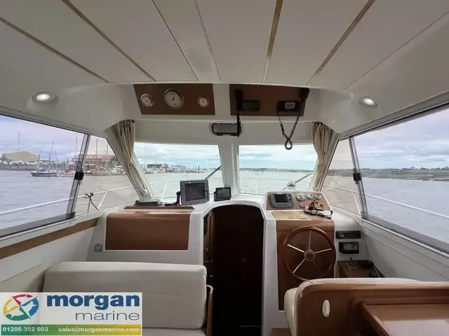 Beneteau Antares 9