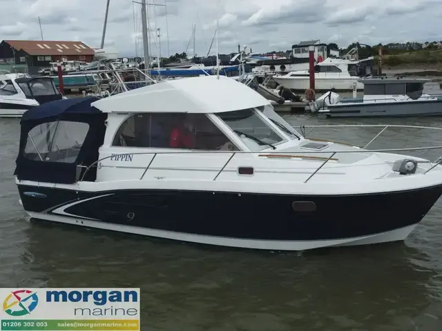 Beneteau Antares 9