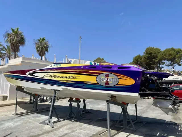 Cigarette Boats Gladiator 36