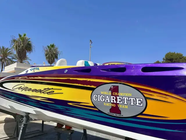 Cigarette Boats Gladiator 36