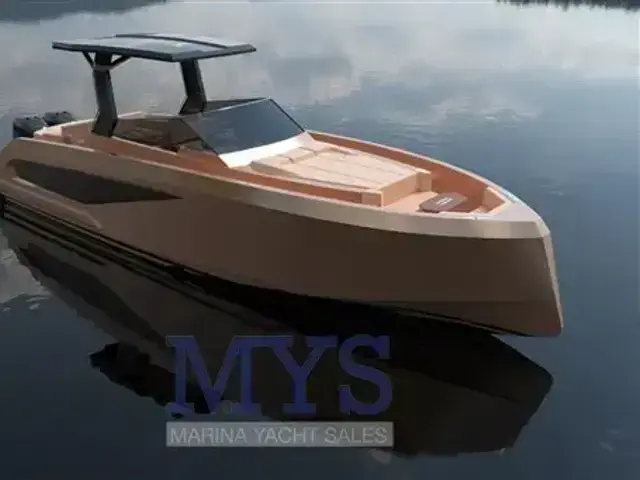 Macan boats 32 LOUNGE FB T-Top