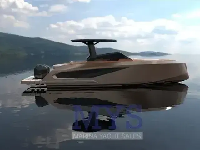 Macan boats 32 LOUNGE FB T-Top