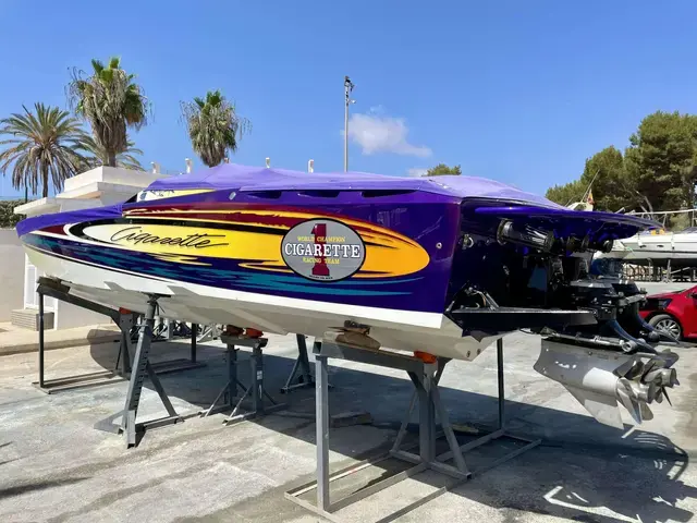 Cigarette Boats Gladiator 36