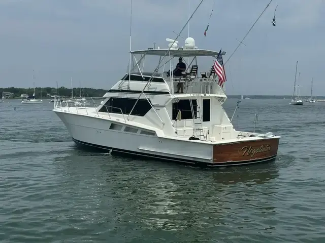 Hatteras 54 Convertible