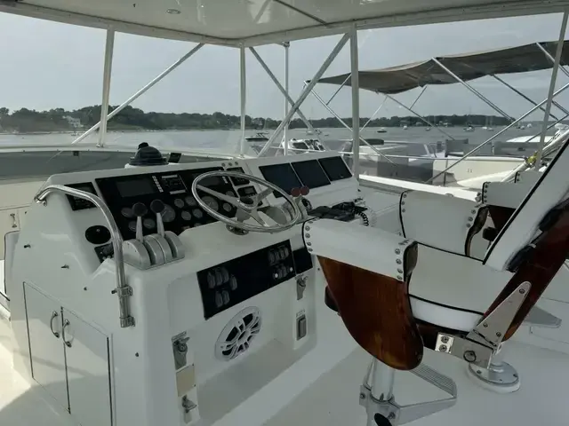 Hatteras 54 Convertible