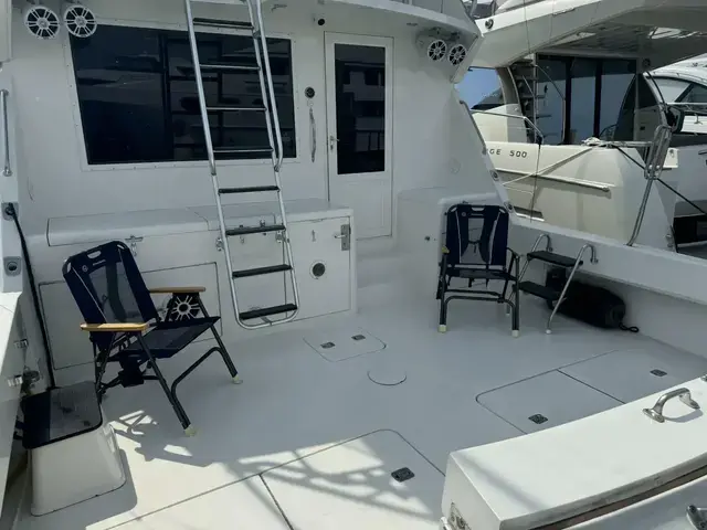 Hatteras 54 Convertible