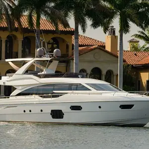 2015 Ferretti Yachts 69