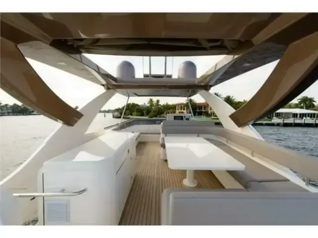 Ferretti Yachts 69