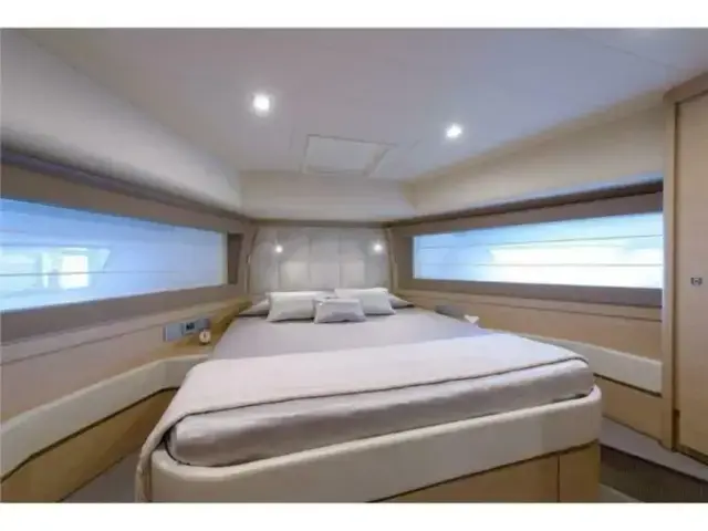 Ferretti Yachts 69