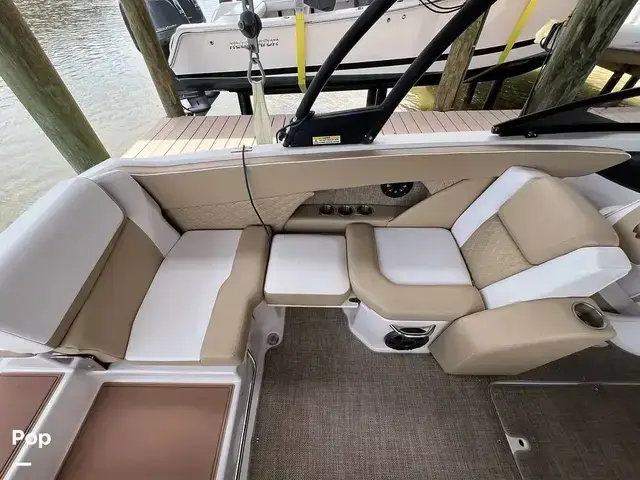 Scarab 255 Platinum Se