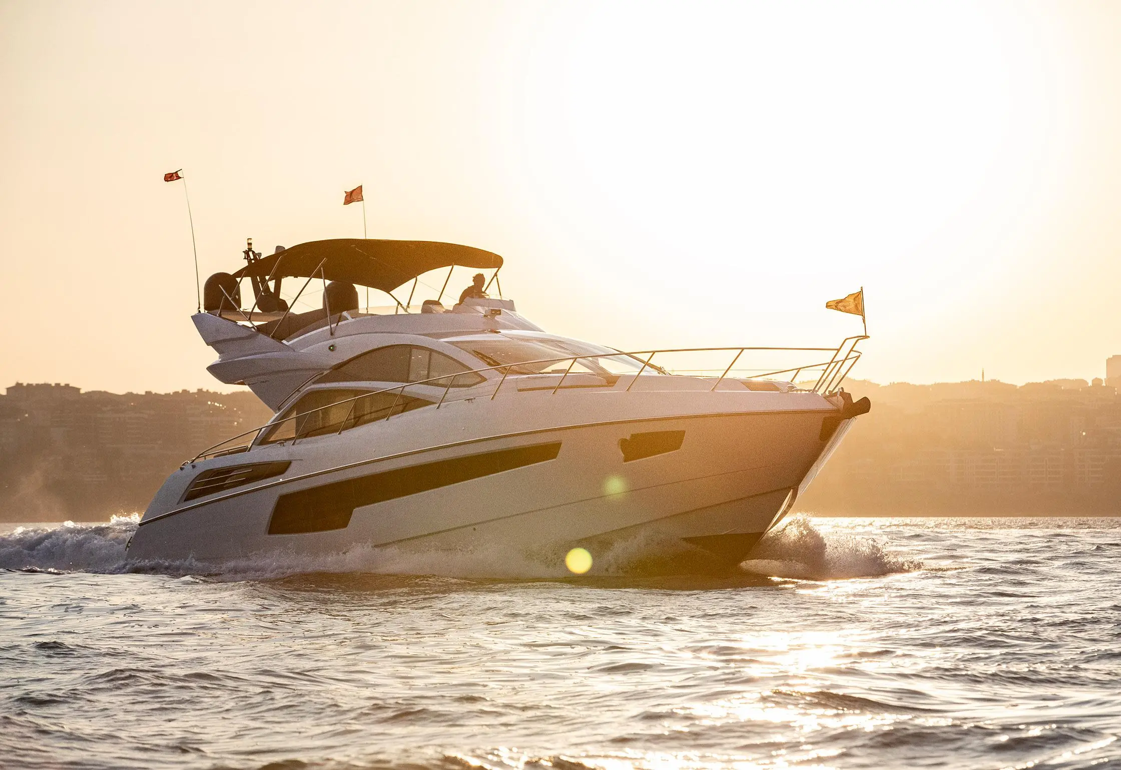 2016 Sunseeker 68 sport yacht