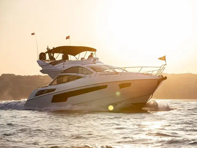 Sunseeker 68 Sport Yacht