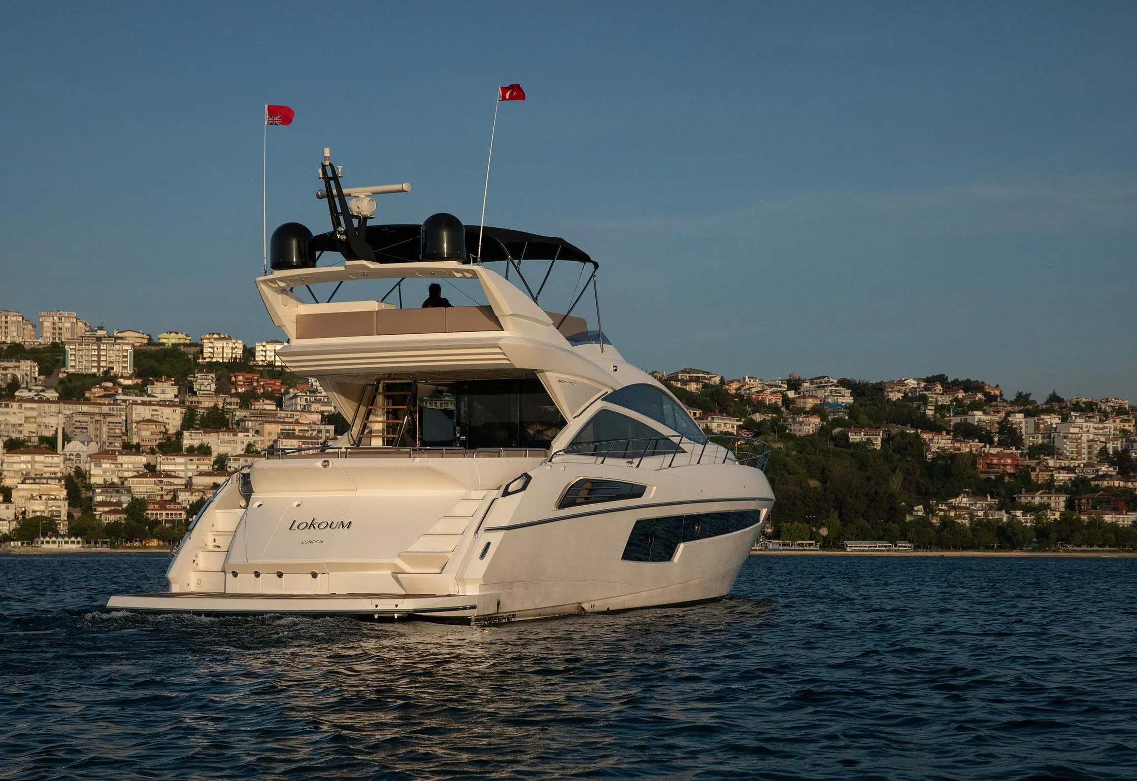 2016 Sunseeker 68 sport yacht