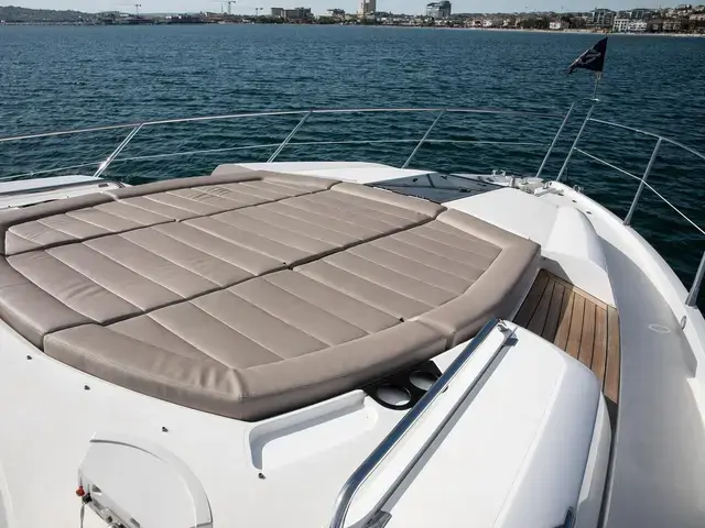 Sunseeker 68 Sport Yacht